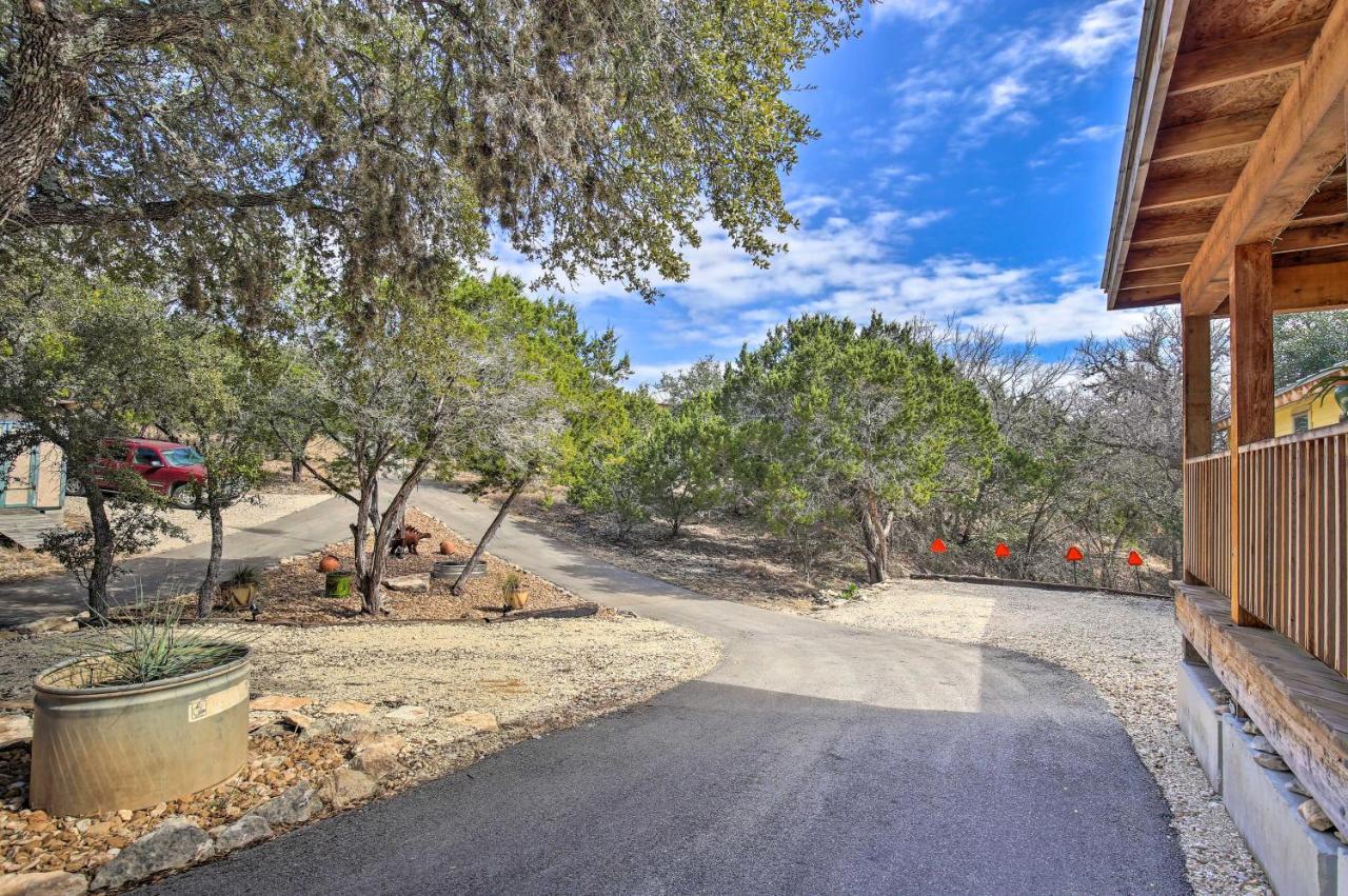 Riverfront Pipe Creek Home With Kayaks And Grill! Exterior photo